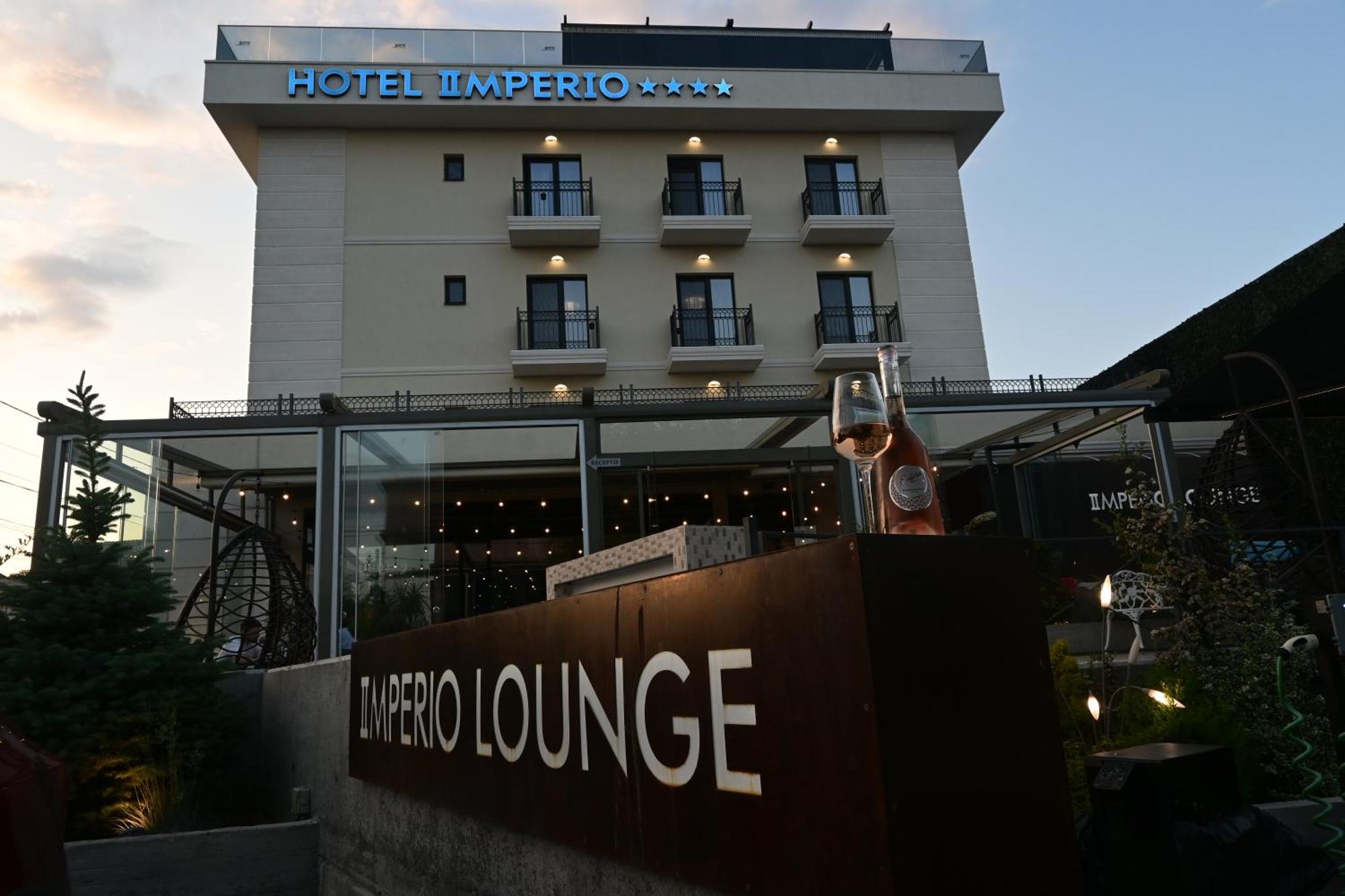 Imperio Hotel Cernavoda Dış mekan fotoğraf